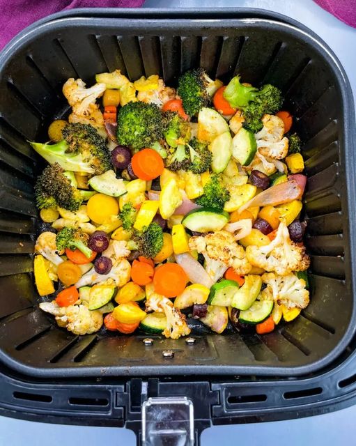 « Légumes Rôtis à l’Air Fryer : Un Festin Coloré et Savoureux en un ...